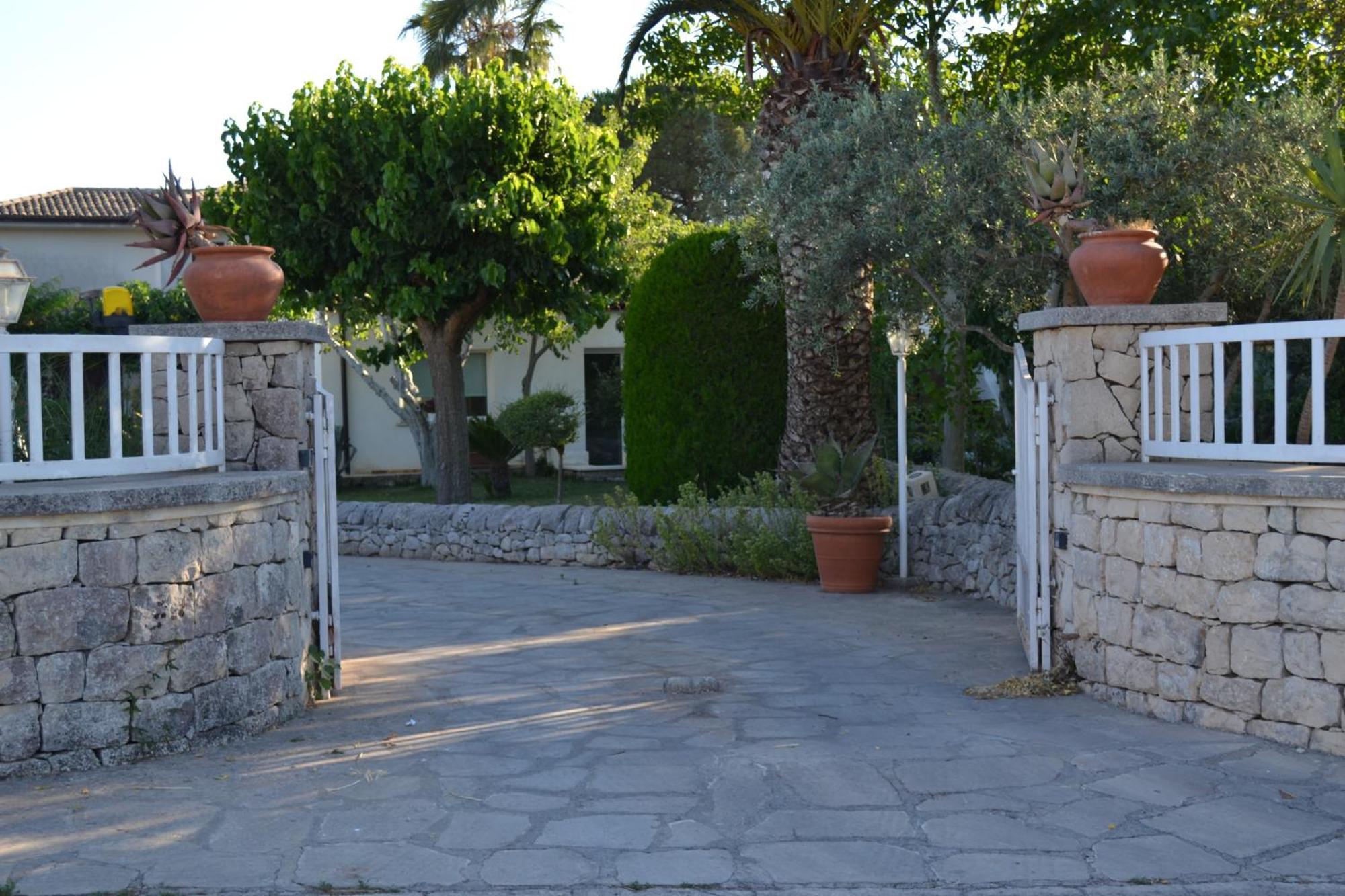 מודיקה Casa Degli Avi Don Neli, Immersa Nella Natura מראה חיצוני תמונה